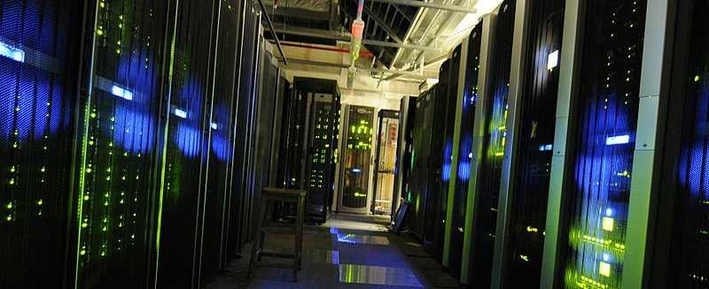 800px-A_view_of_the_server_room_at_The_National_Archives